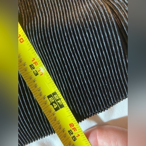 LC LAUREN CONRAD RUNWAY Top Ruffle Pleated Long Sleeves Black Blouse Shirt Sz XS - Picture 8 of 10